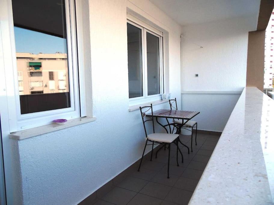 Eurit Apartment Shown In Detail Сплит Екстериор снимка